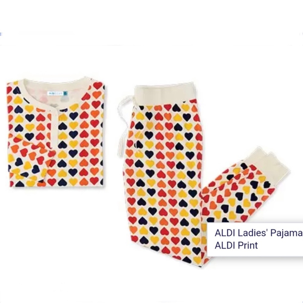 ALDI Gear Ladies Pajamas Hearts Size Large